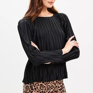 Ann Taylor Black Long Sleeve Pleated Jersey Ribbed Blouse Elegant Dressy Size M